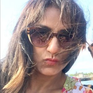 Meet your Posher, Shan